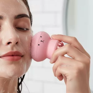 facial brush, facial cleansing brush, face scrubbing brush, exfoliating facial brush